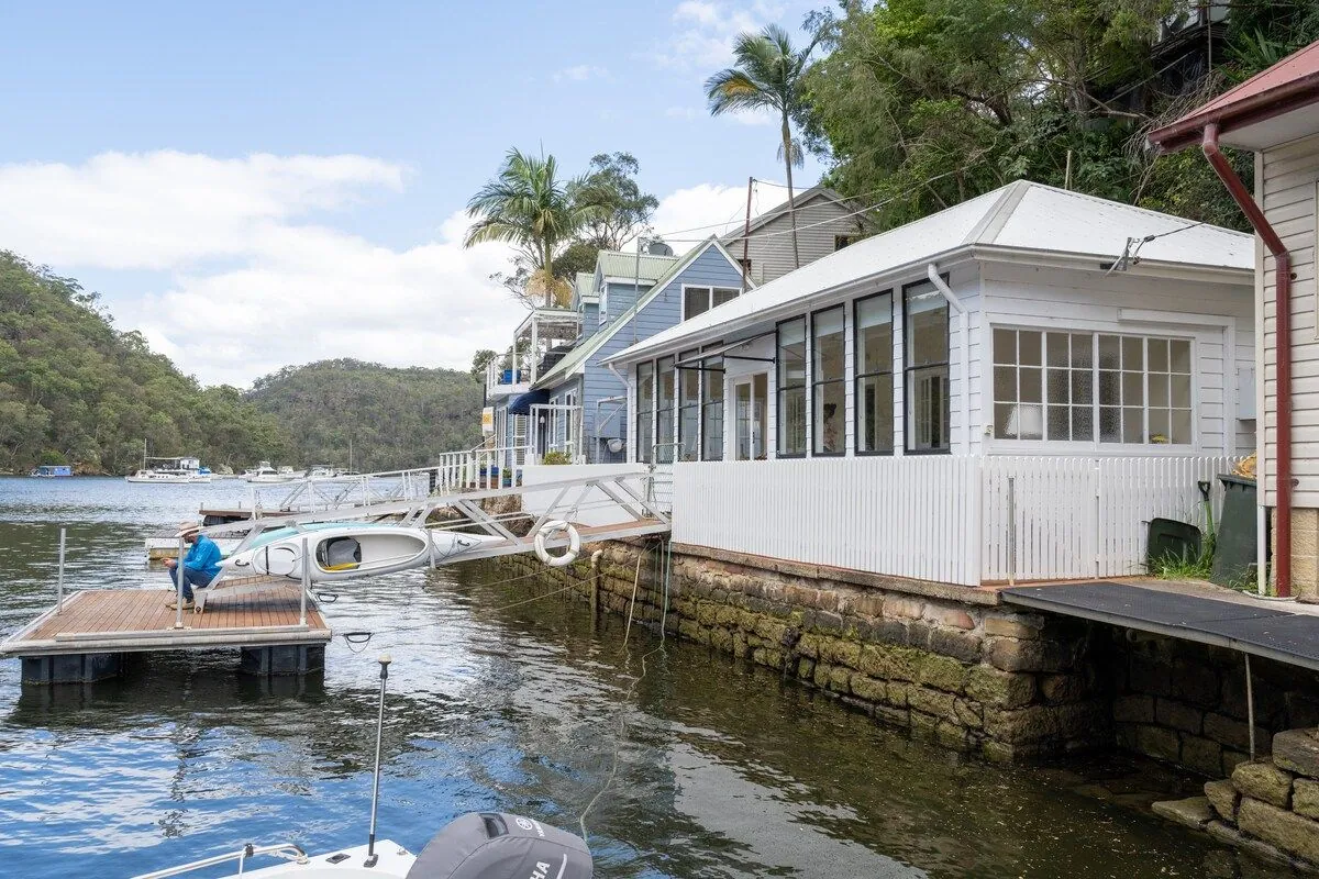 Sydney Airbnb stay: The Berowra Cottage in Berowra Waters — where to stay in Sydney