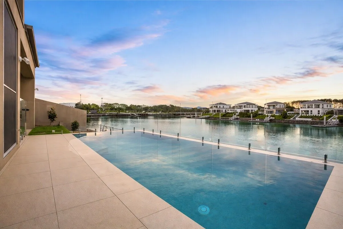 Sydney Airbnb stay: The Hope Island Retreat in Hope Island — where to stay in Sydney